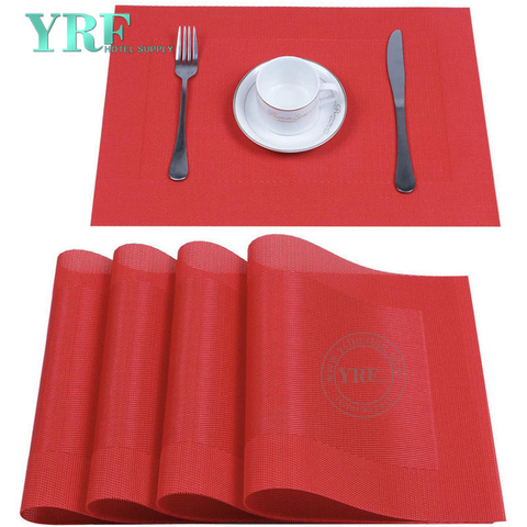 Banket Rechthoekige vinyl wasbare vlekbestendige tafelmatten met rode rand