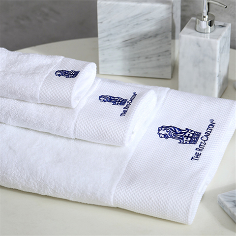 100% katoenen zachte witte aangepaste logo 16s hotelbadhanddoeken